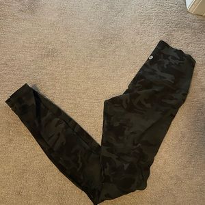 Lululemon Align Camo pattern